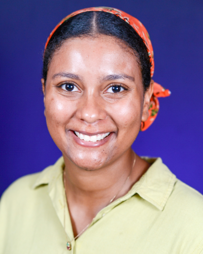 Laila G Araujo Santos.